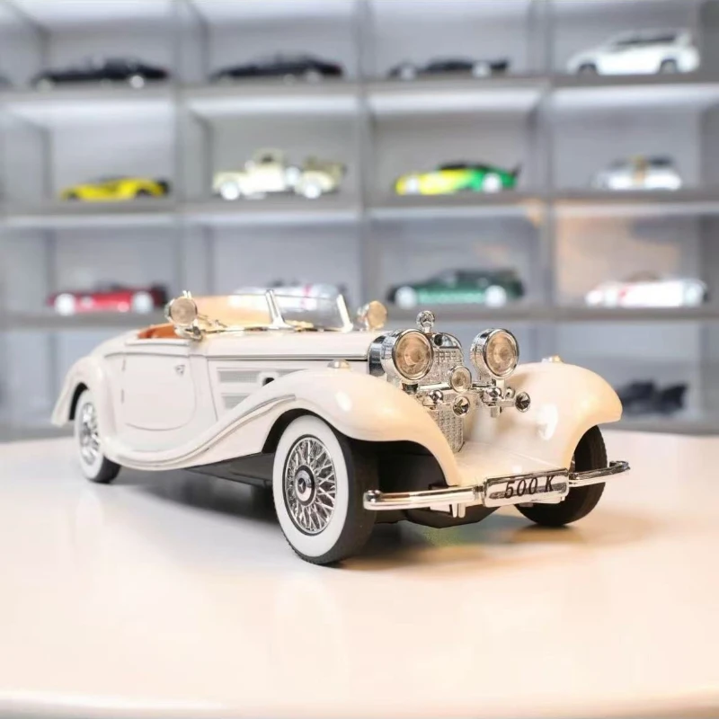 

1:24 Mercedes-Benz 500K vintage car Simulation Diecast Metal Alloy Model car Sound Light Pull Back Collection Kids Toy Gifts