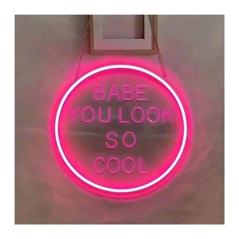 panneau-neon-«-babe-you-look-so-cool-»-decoration-murale-romantique-pour-petit-ami-petite-amie-anniversaire-saint-valentin-38x38cm