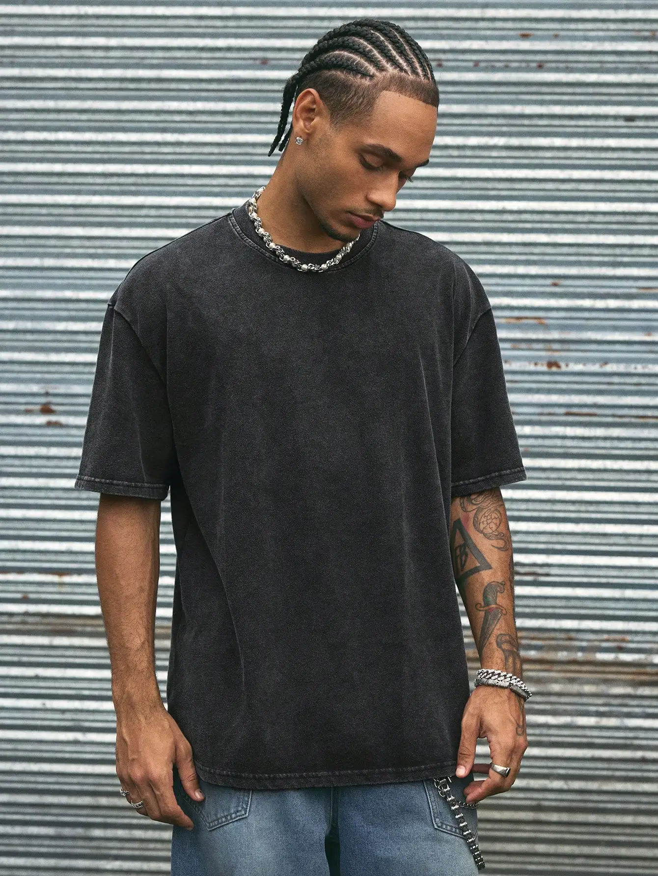 

Мужская футболка оверсайз с круглым вырезом, однотонная черная, с коротким рукавом, в стиле стритвир для повседневной носки