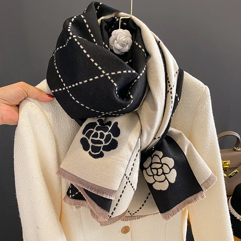 

2024Women's Winter Small Fragrance Fashion Letters 100% Cashmere Scarf Universal Temperament Double-sided Warm Neck Warmer Shawl