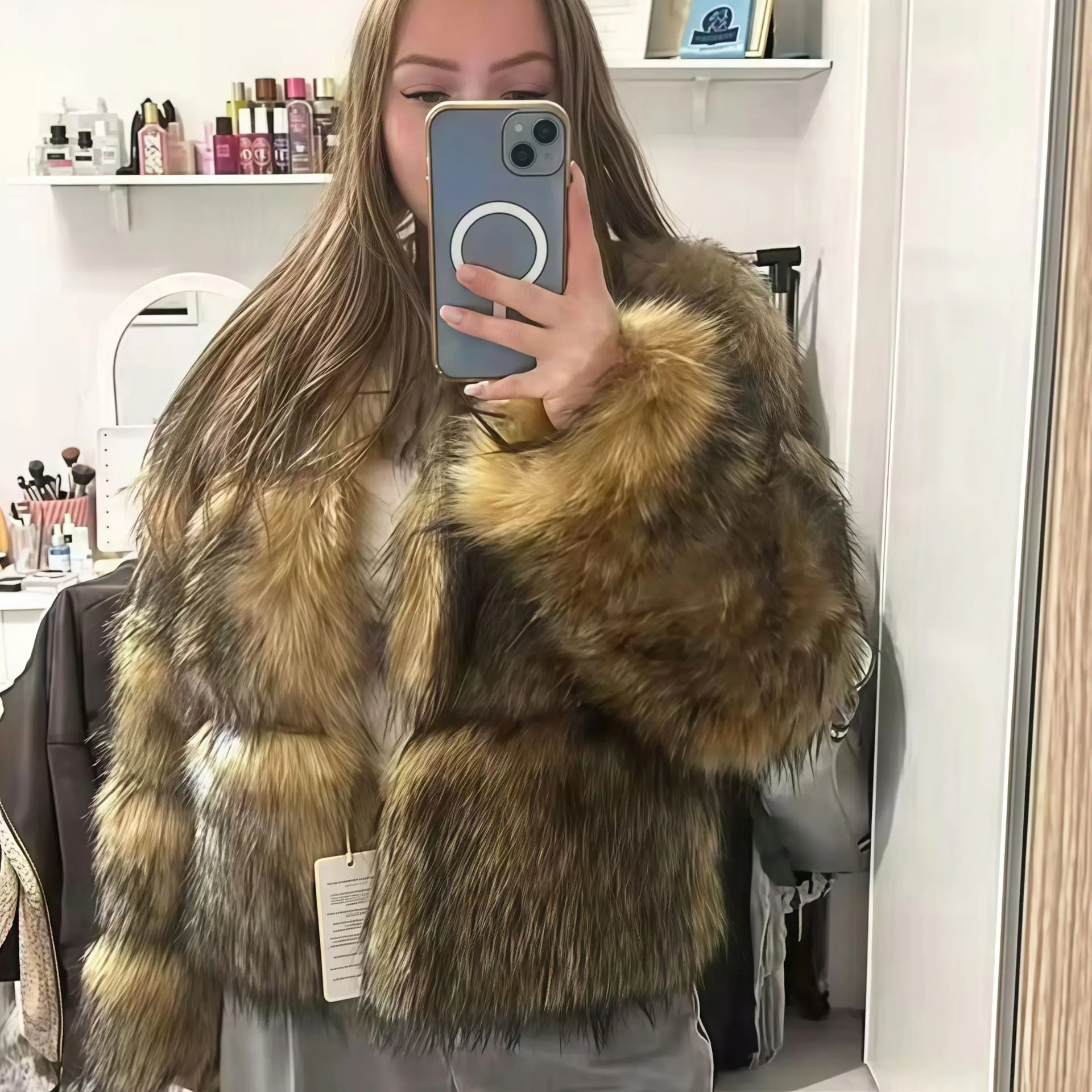 

High Quality Women's Winter Faux Fur Jacket Gradient Round Neck Loose Mink Fur Coat For Female Instagram-Style Lady Eco Fur Coat