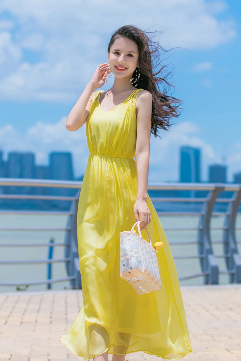 Gaun Sutra Baru 2025 Pakaian Gaun Pantai Wanita Kualitas Tinggi Musim Panas 58033