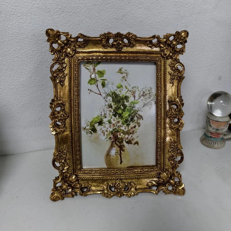 

Vintage carved gold photo frame European palace style suitable for floral paintings living room and bedroom decorations
