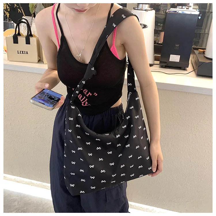 

Women's Hand Bag Female Sweet Style Casual Nylon Fabric Printed Bow Bag Korean Version Shoulder Bag Kawaii Bag Beach Tote Bags