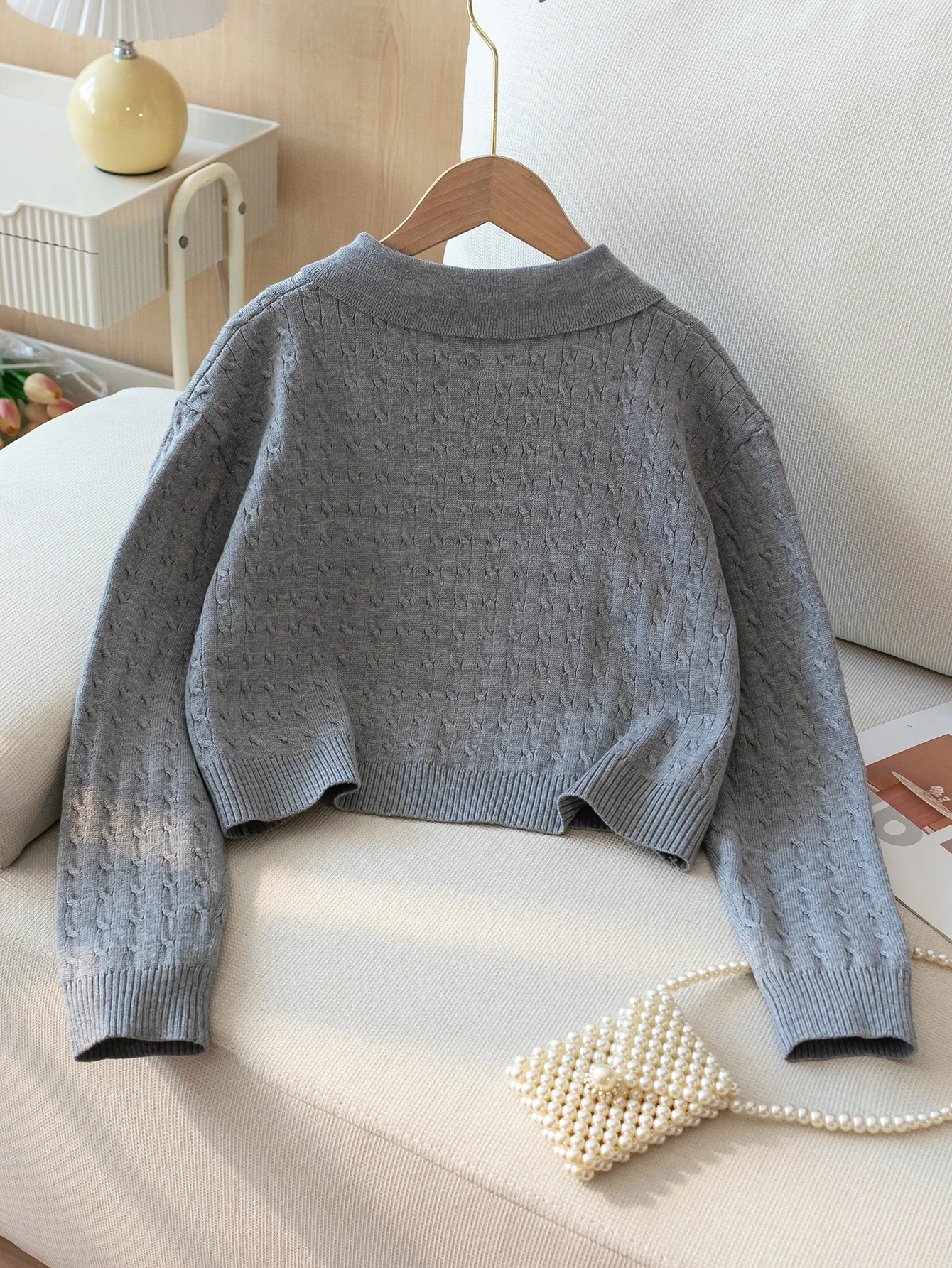 Girls' college style solid color Fried Dough Twists bow embroidery lapel sweater short knitting pullover suitable for daily use