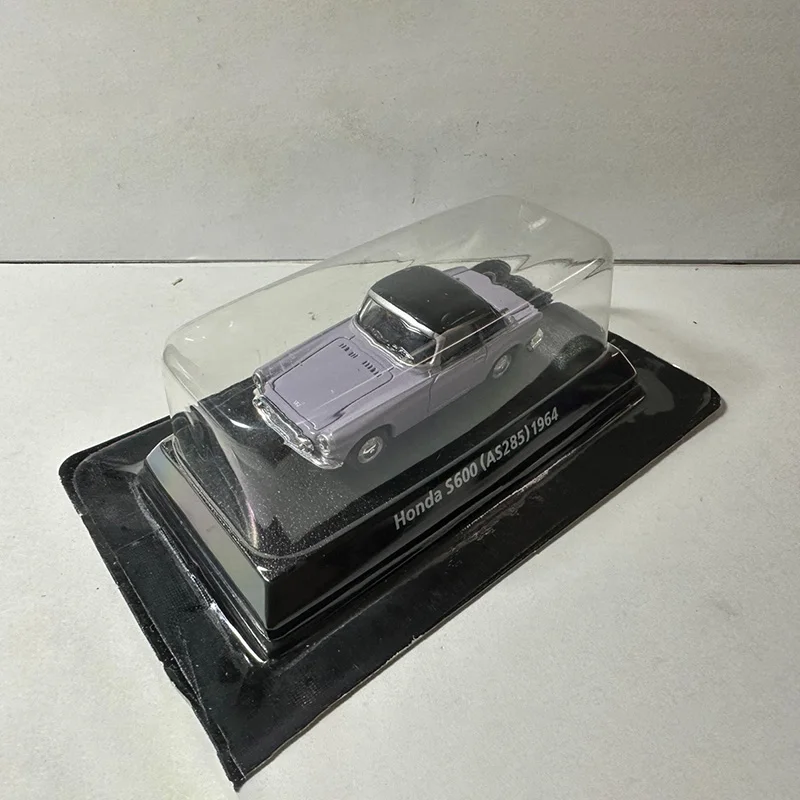 

1/64 Scale S600 1964 Alloy Car Model