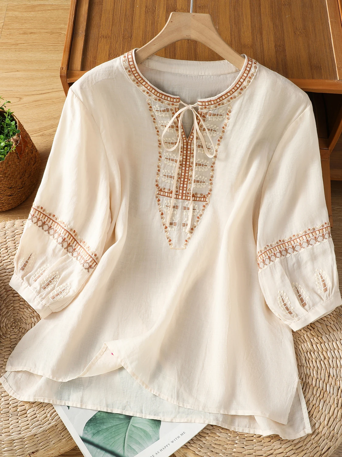 

Retro Flax Cotton Linen Loose Svel Embroidered irt Women's Summer New Sle Lantern Sve round Ne Top Ethnic Sle