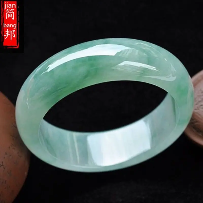 Jianbang light , ice-like texture, oily green jade bracelet