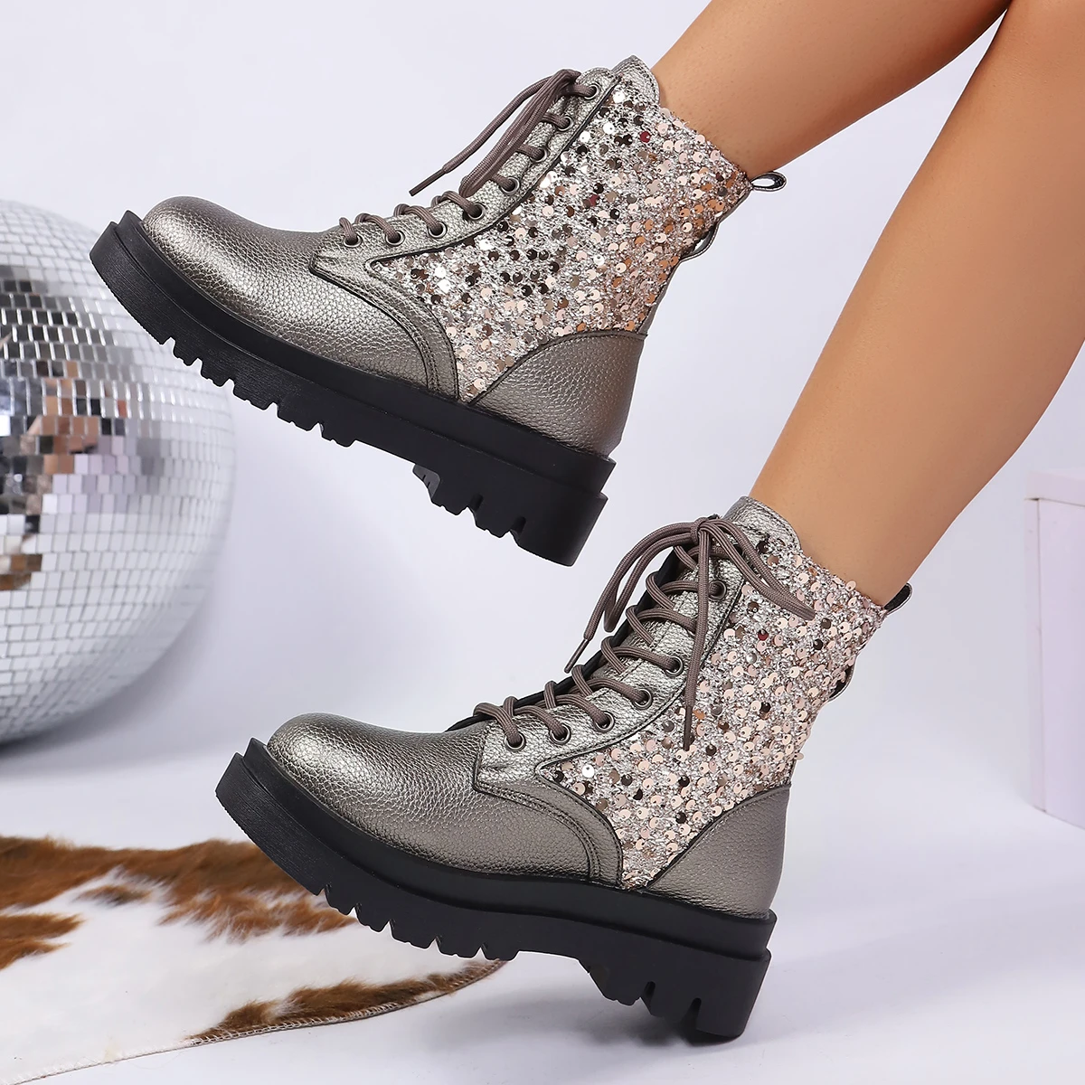 Sepatu Bot Platform Anti-Selip - Outdoor Lighting Round ulasan dan harga