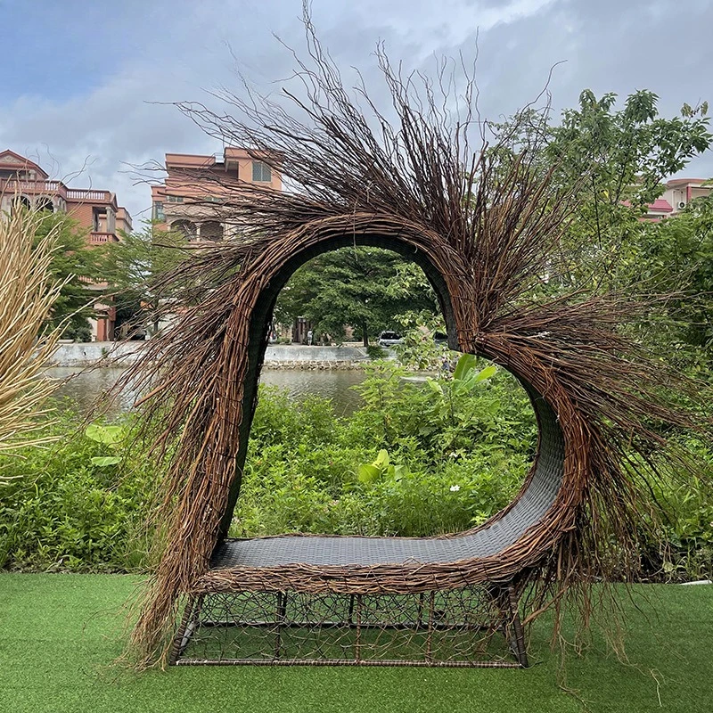 

Outdoor landscape props landing Internet celebrity Bali rattan nest outdoor garden villa B & B scenic heart-shaped bed