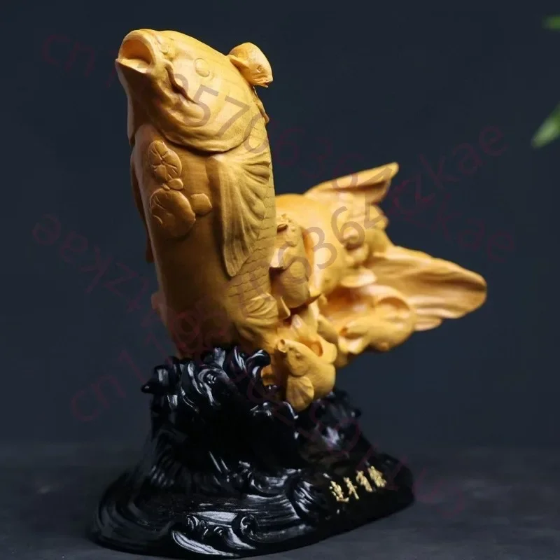 Hand-Carved Boxwood 