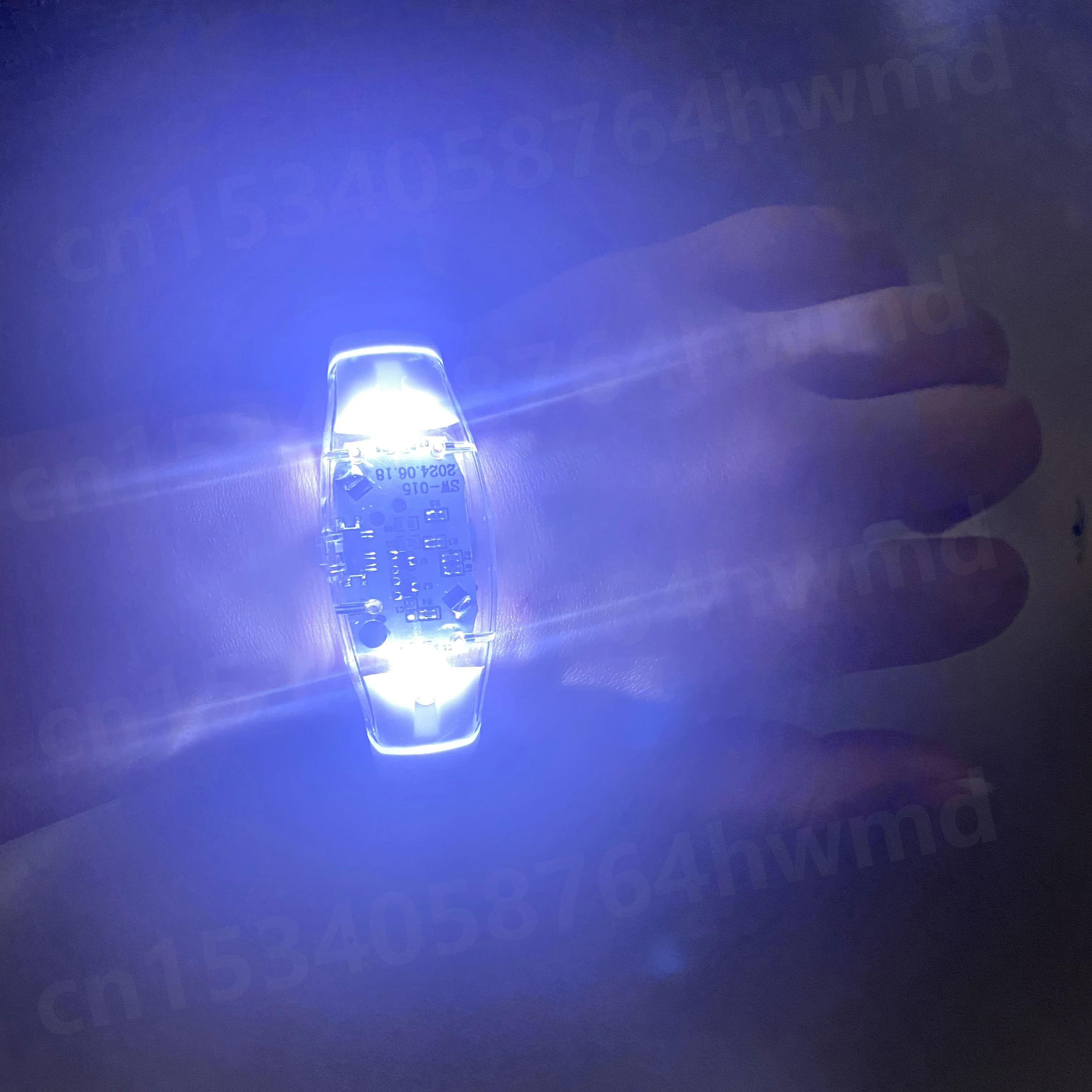 

20/100/1000PCS Fluorescent LED Bracelets Sound Control Silicone Glow Bracelet Vibration Bangle DJ for Wedding Party Wholesale