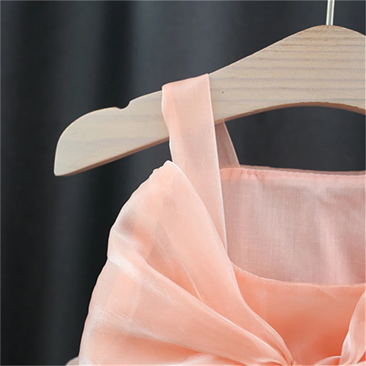 Summer outfit 0-3 year old baby girl birthday party dress baby bow solid color sweet suspender princess dress