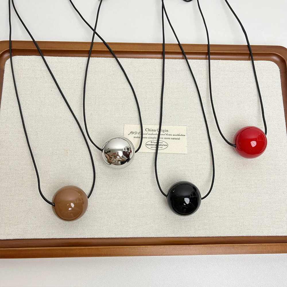 New Minimalist Metal Geometric Ball Pendant Necklace for Women Design Sweater Chain Trendy Accessories