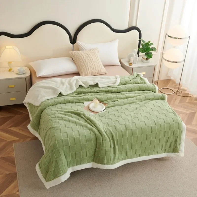 Chessboard Getafur Lamb Fleece Blanket Thickened Autumn and Winter Keeping Warm Sofa Blanket Can Be Used As A Bed Sheet