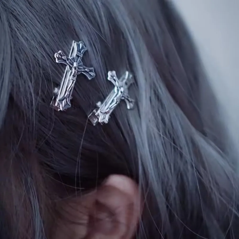 2/4 Stück Gothic Kreuz Totenkopf Jesus Haarspange Metall Entenschnabel-Seitenclips Halloween Haarclip Koreanische Haaraccessoires – Detail 5