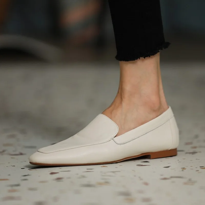 Soft Genuine Leather Round Toe Flats Slip On Women Loafers Simple Style Daily Shoes Lady Mules Spring Autumn Women Flats