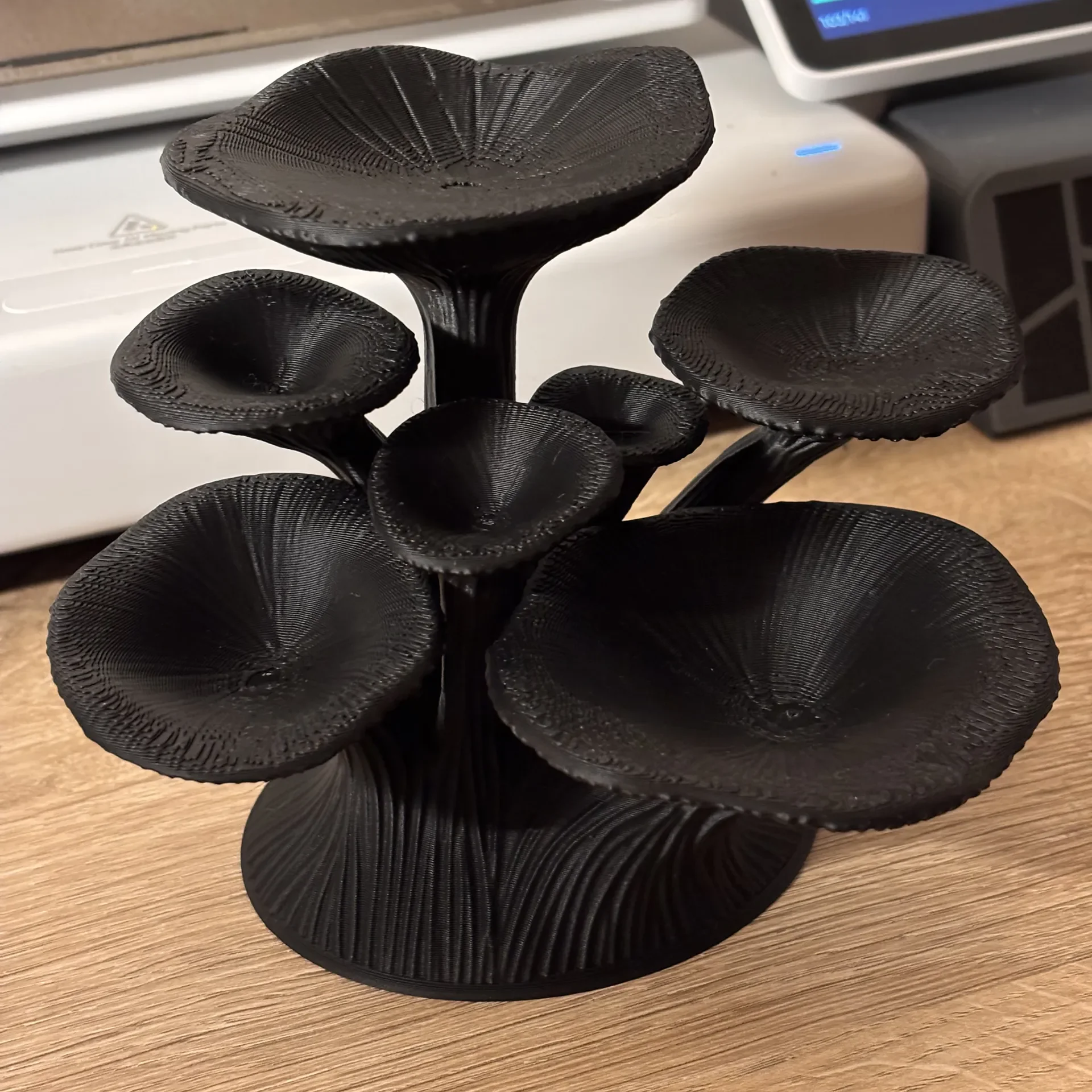 3Dプリントされたキノコ型の棚、壁掛け用のかわいいジュエリー - 3D Printing Ring Holder のレビューと価格