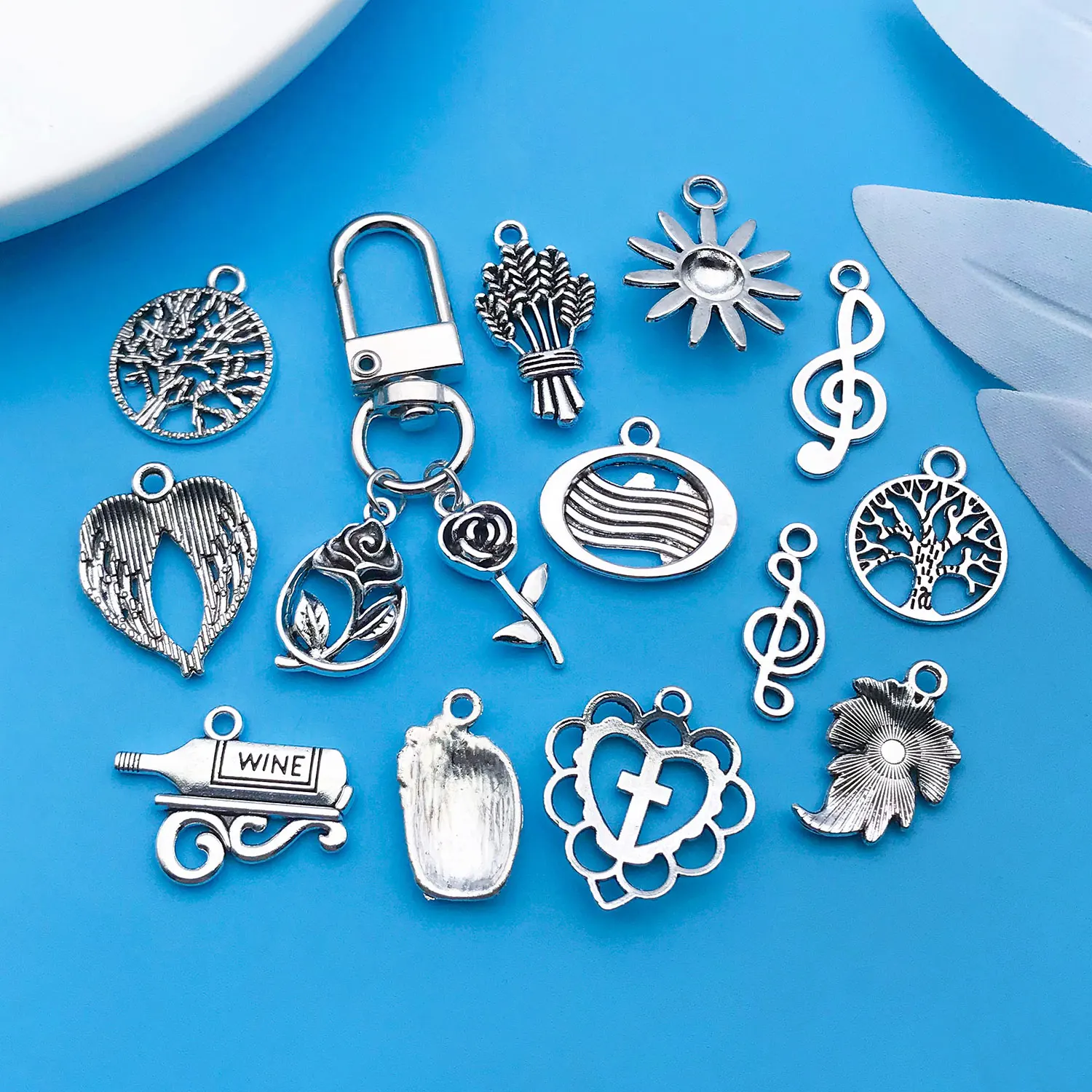Thumbnail 4 - #13 Compare Pendant Charm Bracelets Before You Buy