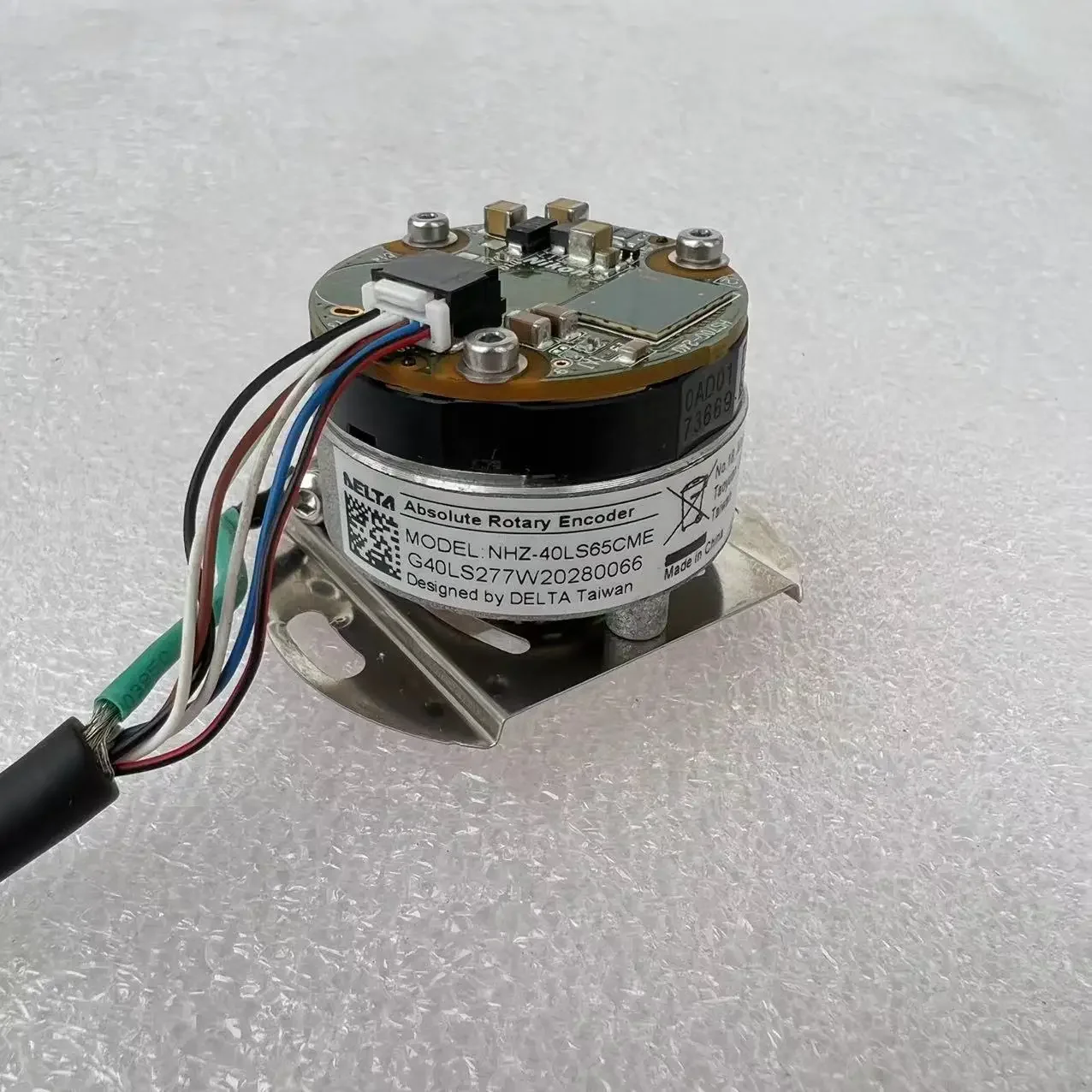 NHZ-40LS65CME Delta servo motor encoder