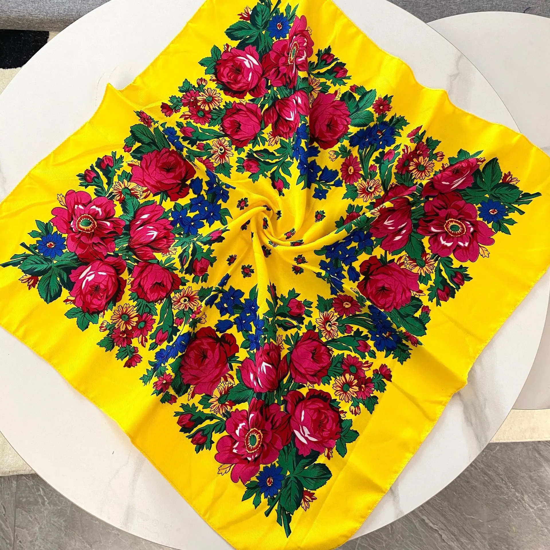 70*70cm Russian Floral Square Scarf Women Luxury Flower Printed Bandana Head Wraps Ethnic Handkerchief Headband Scarves - Detail 1