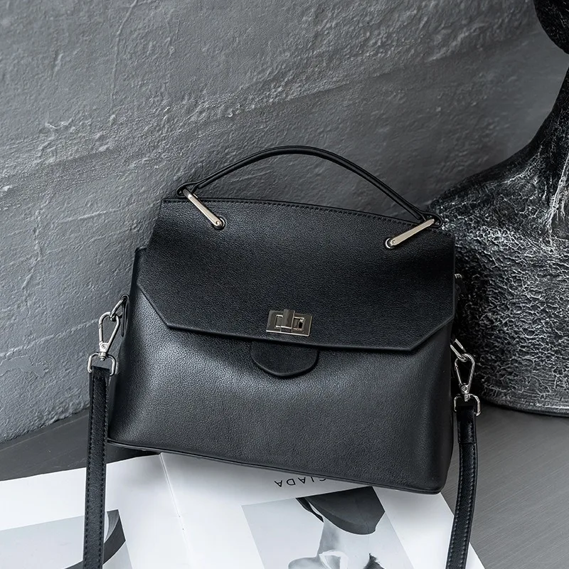 Neue Luxus-Pendlermode-Handtasche aus Vintage-Leder, modische, vielseitige, leichte Luxus-Umhängetasche aus pflanzlich gegerbtem Leder