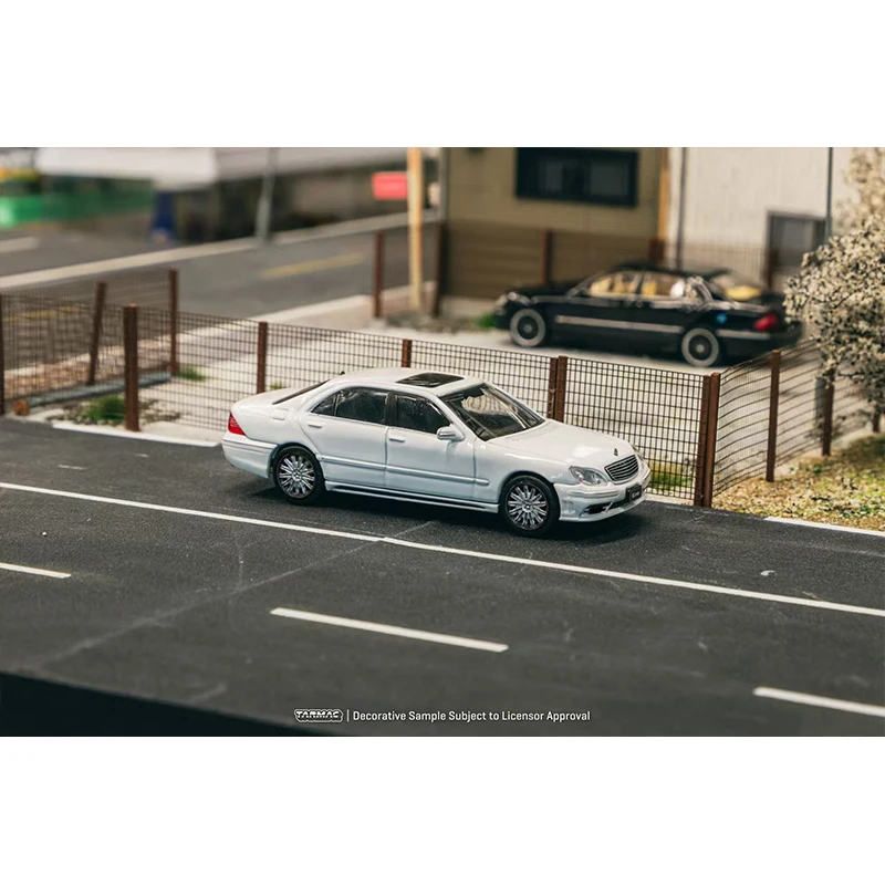 PreSale TW 1:64 S Class Wald White Diecast Diorama Car Model Collection Miniature Toys Tarmac Works