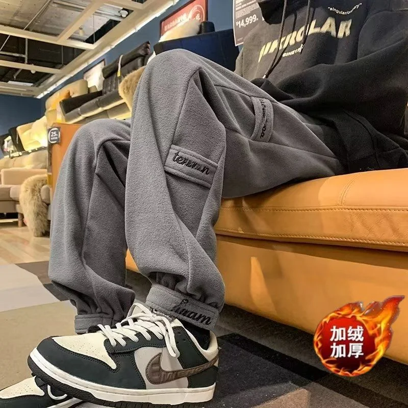 

Baggy Grey Casual Pants Man Thickened Pocket Oversize Harem Trousers for Men Velvet Letter Cargo Casual Sport Keep Warm Trousers