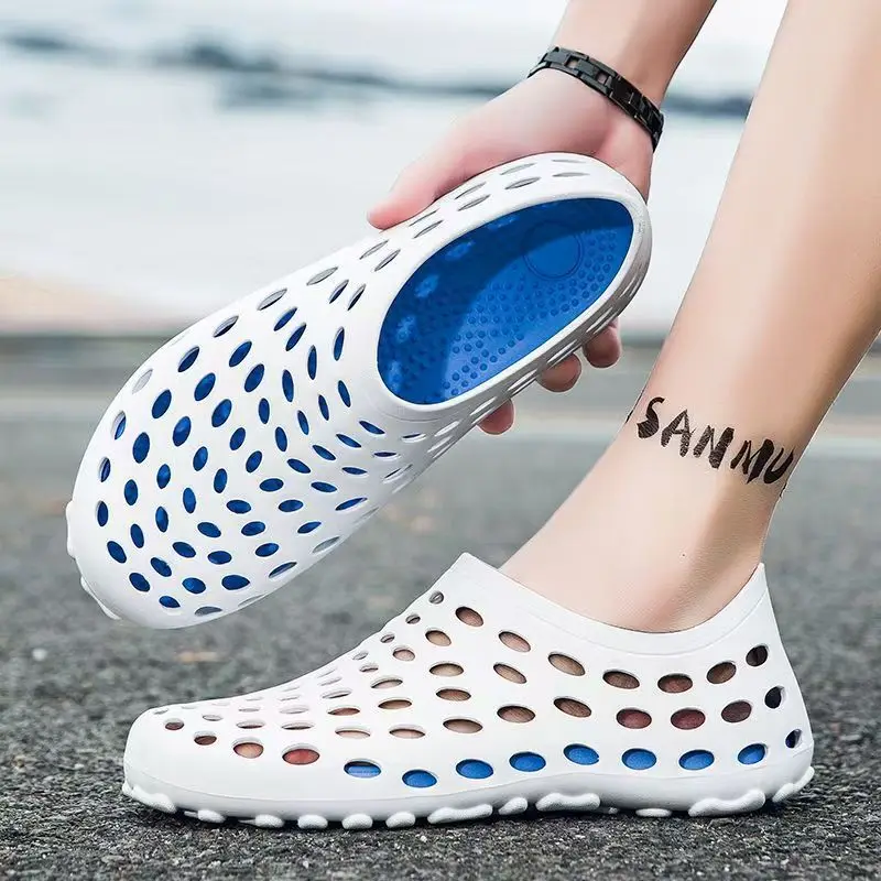 

Men's Summer New Closed Toe Beach Sandals Injection Molding Soft sole Non Slip Slip On Cave Shoes Outdoor Wading Shoes Work Shoe