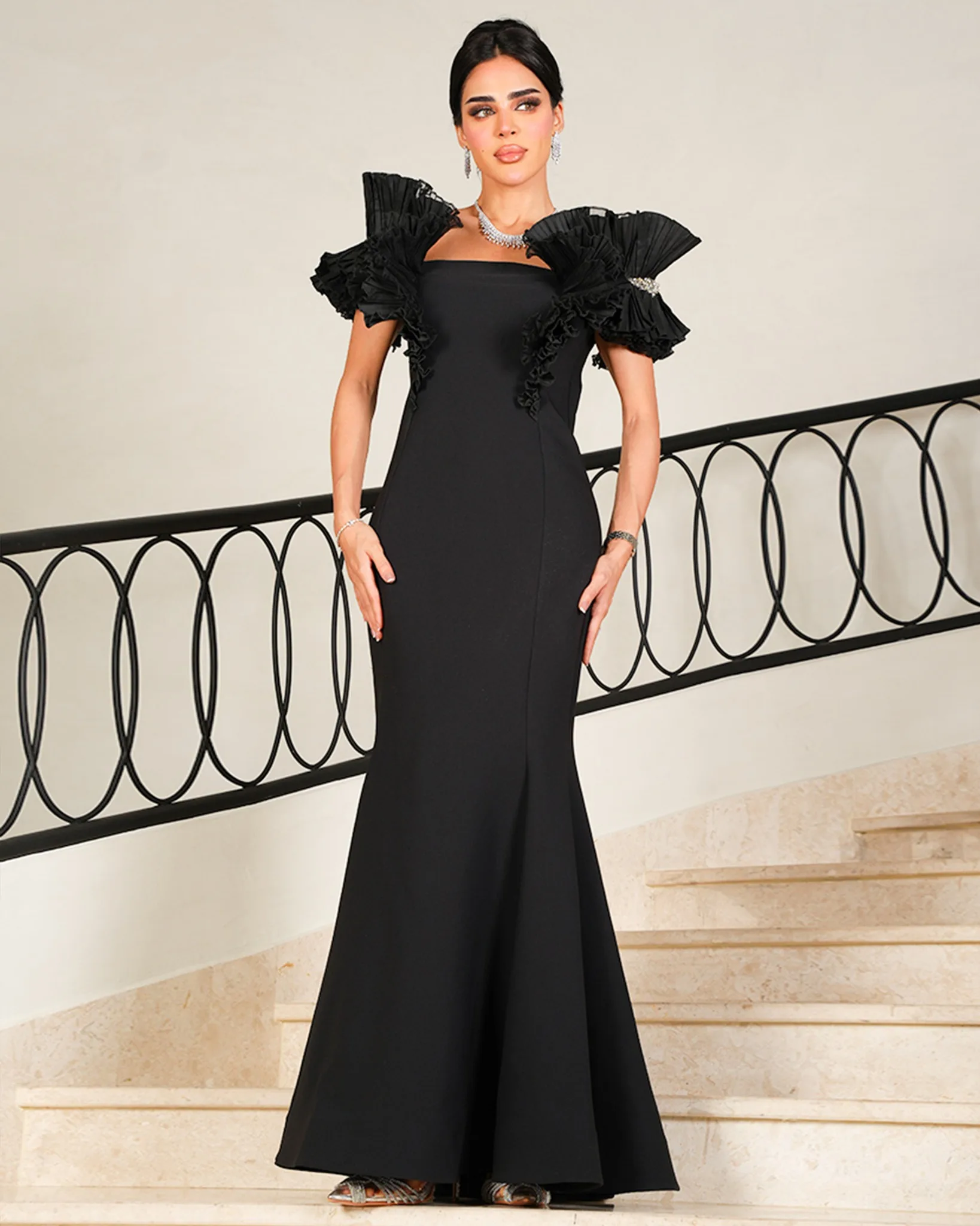 Maßgeschneiderte Meerjungfrau-Abendkleider mit U-Boot-Ausschnitt und kurzen Ärmeln, elegantes Abendkleid, modische, maßgeschneiderte Anlasskleider, moderne, zarte Promi-Kleider