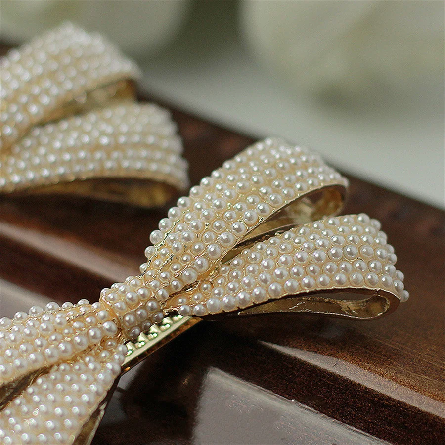 2025 New Exquisite Pearl Flower Spring Hair Clip Luxurious Rhinestone Butterfly Top Clip Elegant Women's Hair Accessories - Image 6