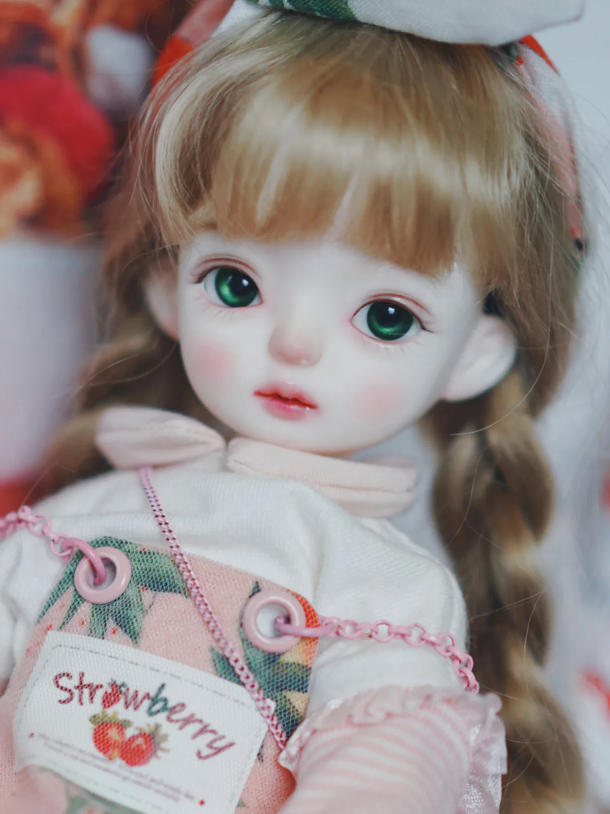 

New sd BJD doll 26cm 1/6 minute BWY Strawberry cute humanoid joint moveable resin spot makeup