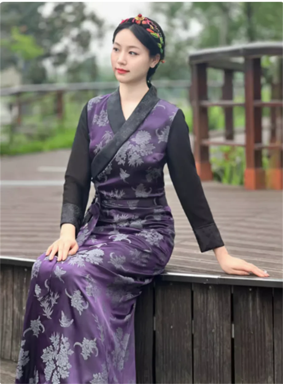 Tibetan clothing women's new style Tibetan clothing