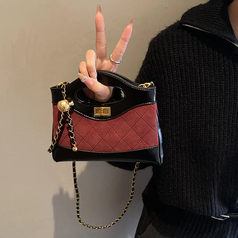 حقيبة دلو مياه ريترو أنيقة جديدة لعام 2025 للنساء، محفظة كتف وكروس قابلة للتعديل، حقائب اتجاهات الخريف والشتاء للنساء