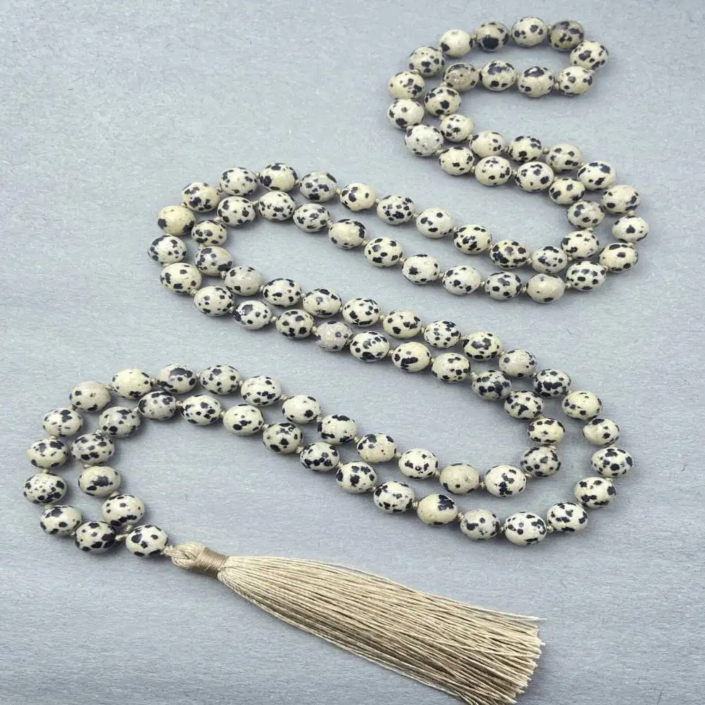 

Натуральное ожерелье-мала из дамасского яшмы (108 бусин) с бежевым кисточком: Кристаллы для радости, защиты и исцеления