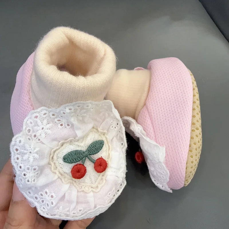

NEW Style Little Cherry Newborn Keep Warm in Winter Crib Shoes Infant Cotton Elastic anti drop soft Shoes Baby Flat Shoes
