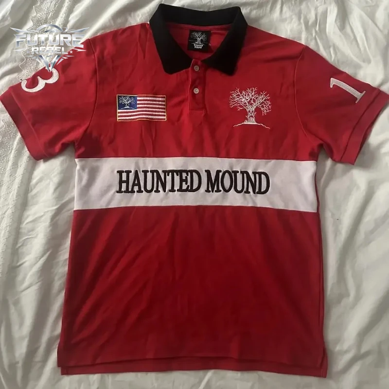 Camiseta Polo Roja Bordada Haunted Mound Y2K, Camiseta HipHop Retro con Letras Bordadas de Cabeza de Calabaza, Top Oversize de Manga Corta, Novedad