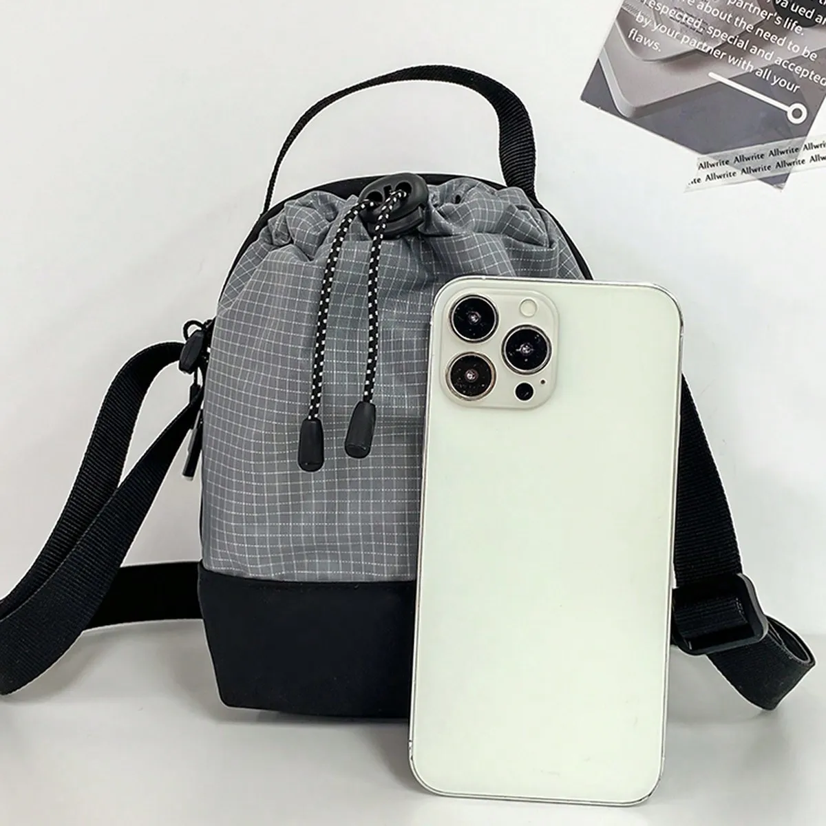 Fashionable Couple Drawstring Bag Casual Men\'s/Women\'s Diagonal Shoulder Bag Fitness Outdoor Hiking Crossbody Bag Lovers Gift