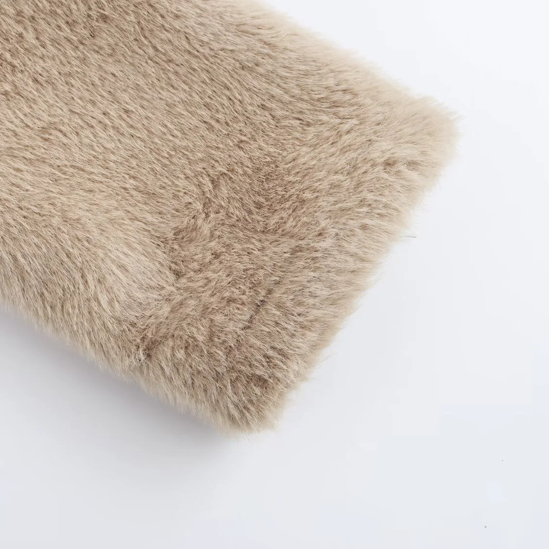 سترة نسائية كاجوال جديدة لشتاء 2025 بتأثير فرو صناعي بسيط وفضفاض ورقبة دائرية وأكمام طويلة #5