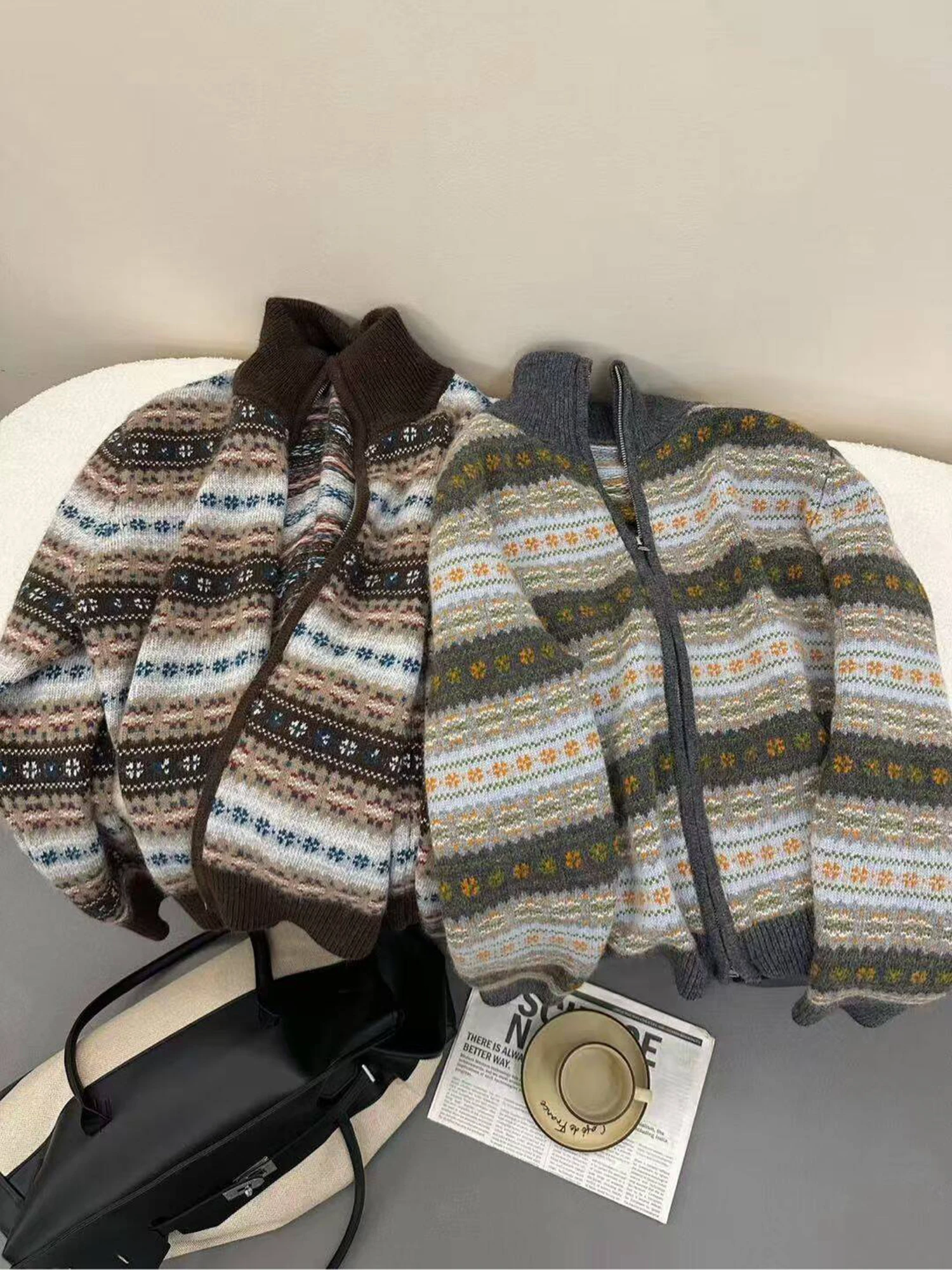 2026 Autumn Winter New Fashion Floral Striped Zipper Knitted Cardigan Sweater Loose Retro Women's Casual Versatile Jacket