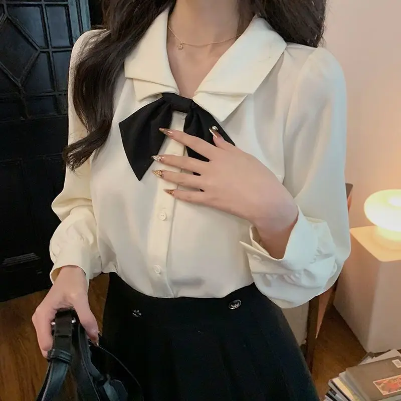 Bow Tie Shirt Women's New Style Niche Design Base Shirt Commuter Interior Sweet Top