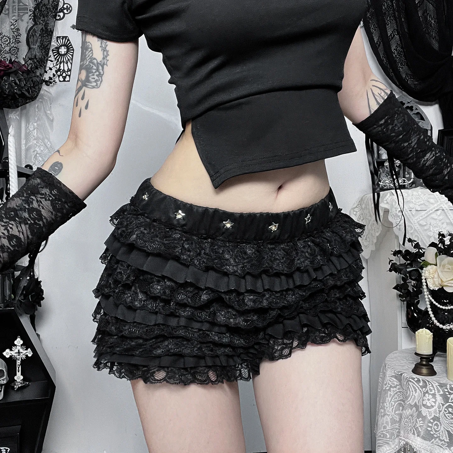 New Lace Spliced Culottes 2026 Dark Solid Color Multi-layer Cake Shorts Culottes