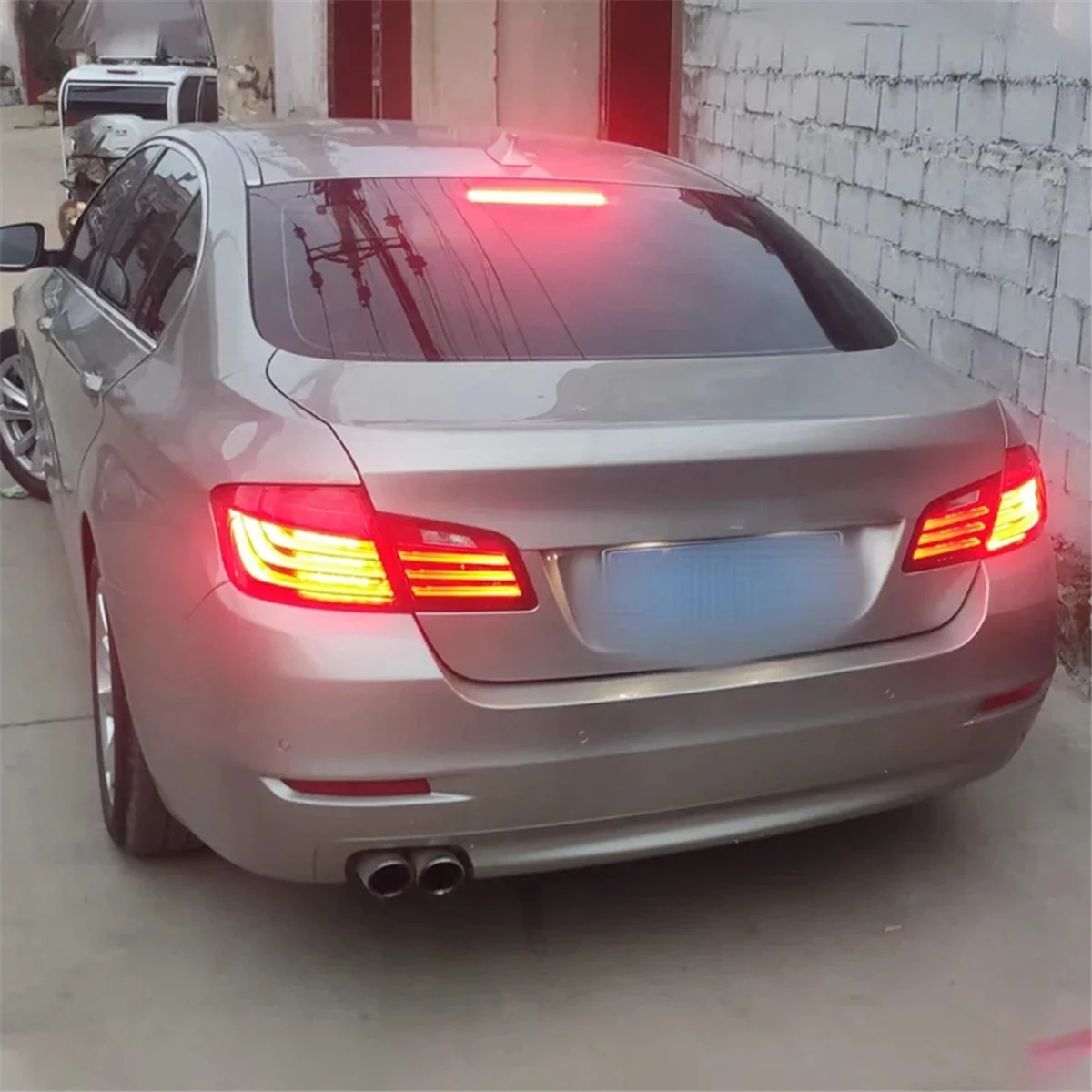 

Надежный автоматический новый правый задний фонарь в сборе заднего фонаря 63217306162 Для BMW F10 F18 5 серии 2013-2017 Запчасти BMW-A87D