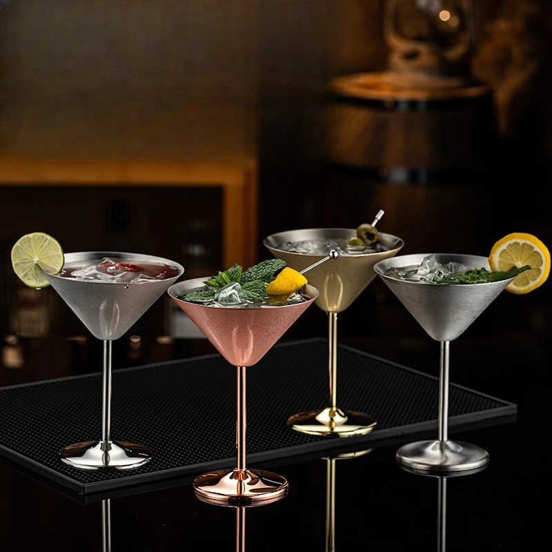 

LMM Stainless Steel Horse Metal Cocktail Cup Triangle Creative Goblet