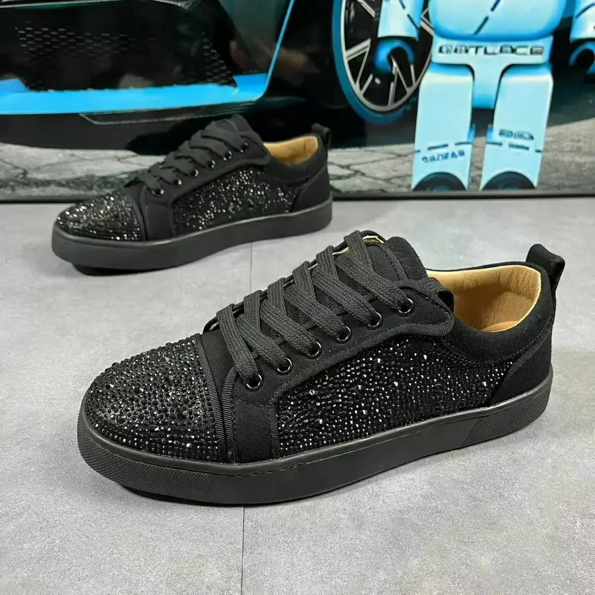 

New Fall Men Top Sss Casual Sports Shoes High Street Trend Riveted Fashion and Women's Low Top Red Sole Board Shoes