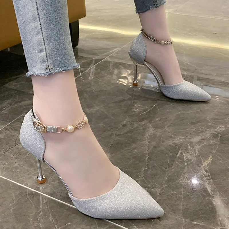 Zapatos de tacón con lentejuelas de Color sólido para mujer, Punta puntiaguda, tacones delgados, tacones altos versátiles, nuevo estilo de verano, moda 2023