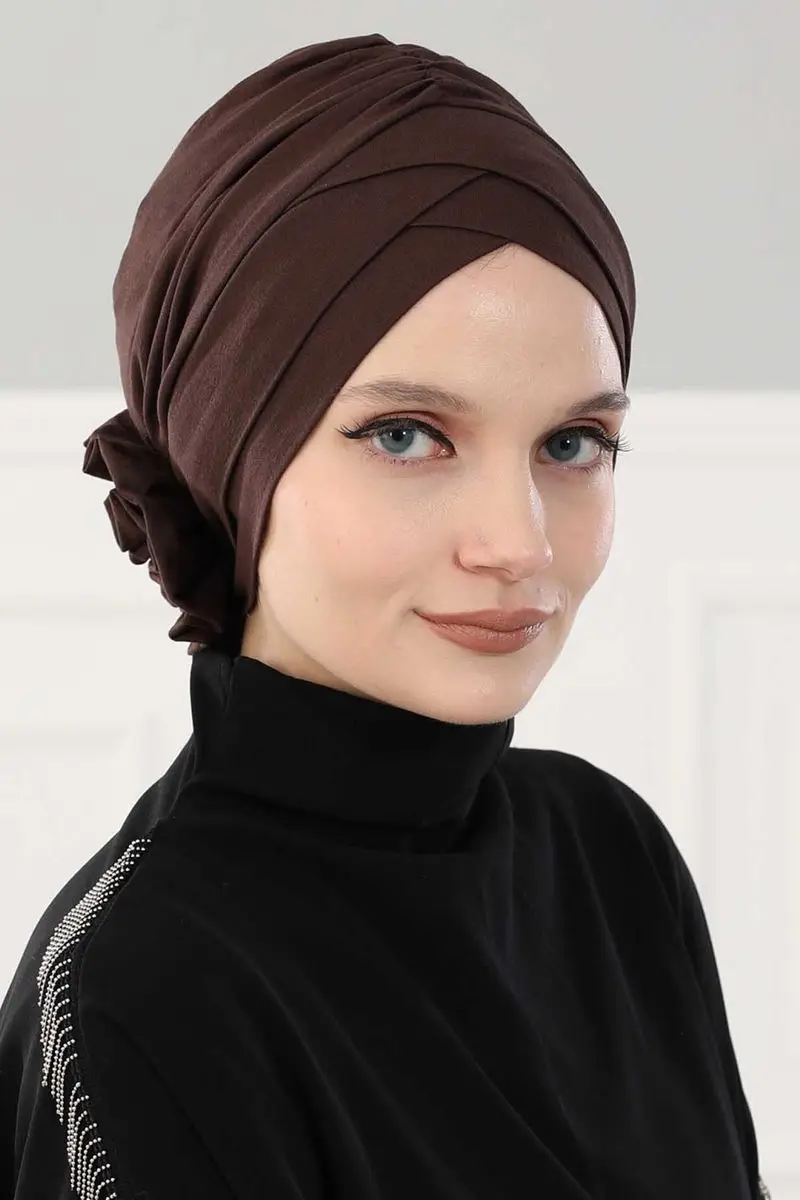 Cruz rosa osso café