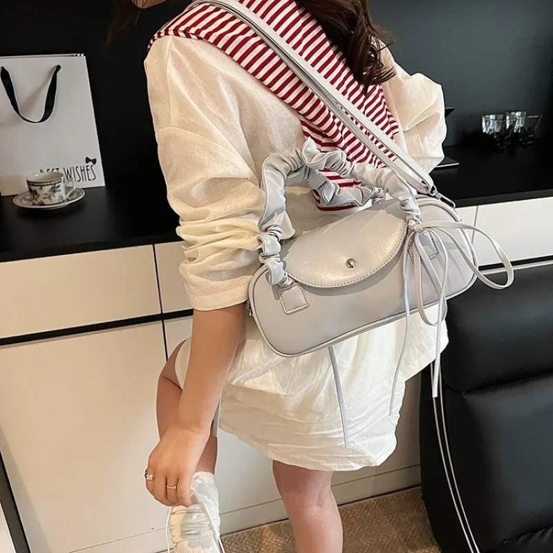 

Luxury Women's Shoulder Bag Crafted From Fine Leather Featuring Popular Classic Elegant And Vintage Daily Look ​