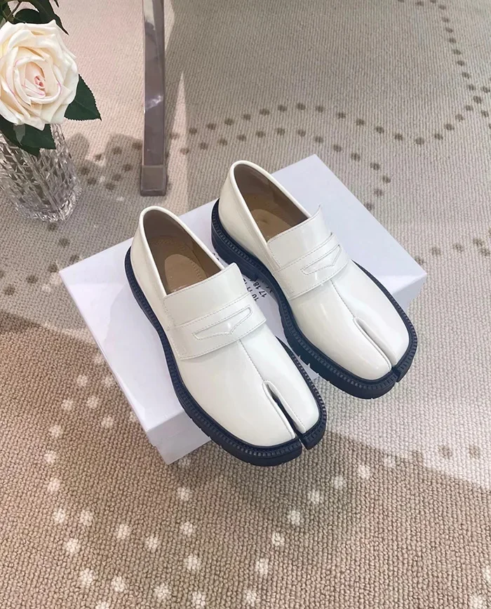 Tabi Ninja Shoes for Men's Thick Sole Shoes Tabi Shoes Patent Korean Version Trend Casual  Zapatos Mujer Mocasines