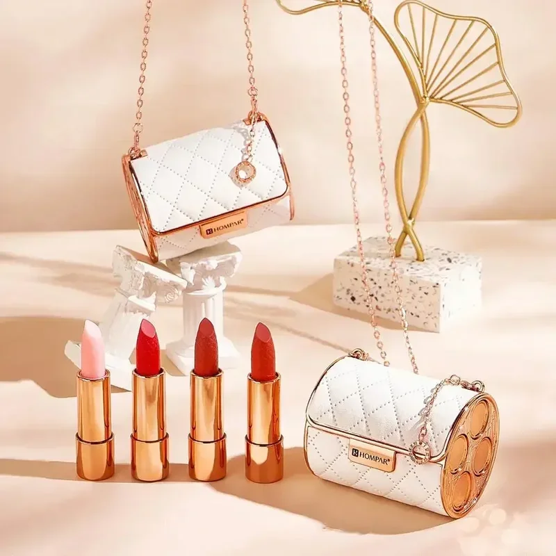 4 unids/set lápiz labial de terciopelo brillante mate conjunto de maquillaje de larga duración bolsa de cadena de moda creativa regalo de lápiz labial grabado